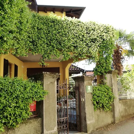 Da Pio Nocleg ze śniadaniem Castello (Varese)