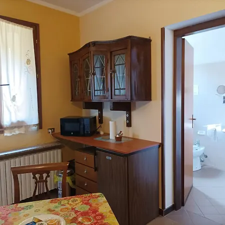 Da Pio Oda ve Kahvaltı Castello (Varese)