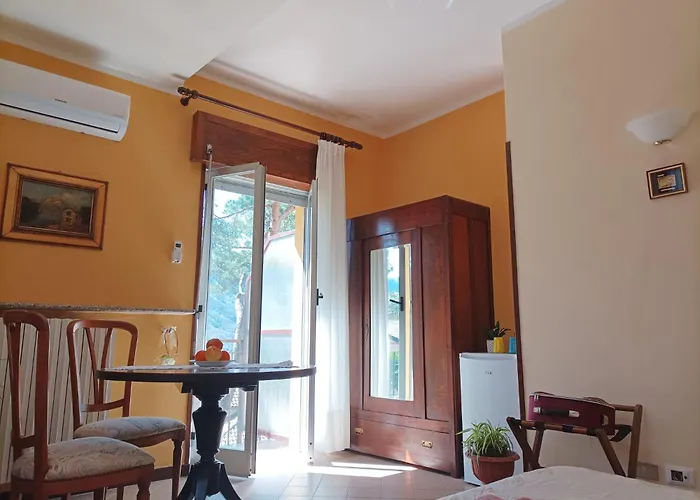 Da Pio Alojamento de Acomodação e Pequeno-almoço Castello (Varese)